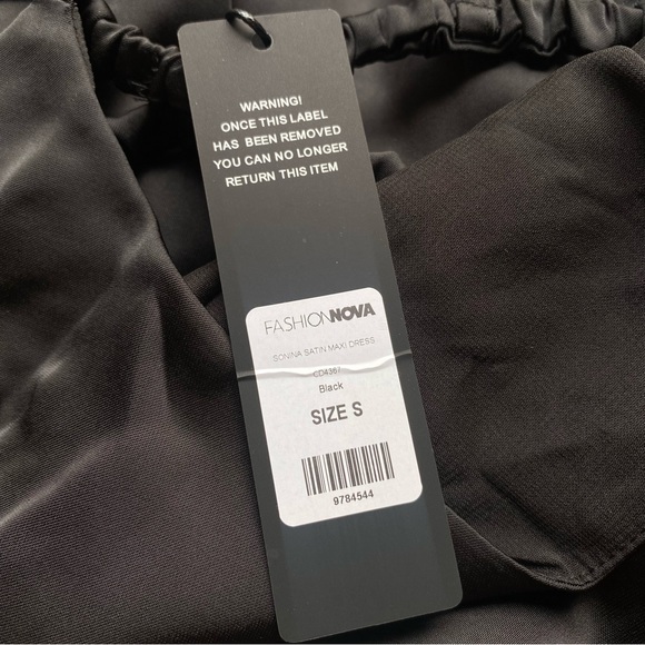 NEW Fashion Nova Black Satin Maxi Dress Small - Picture 4 of 4